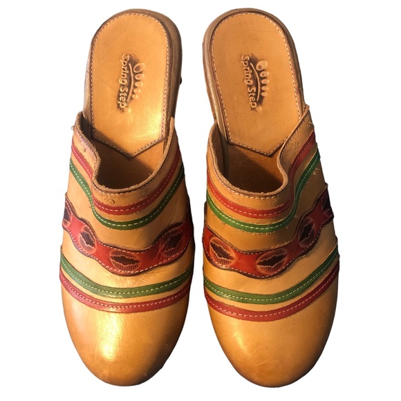 Spring Step Aztec Leather Clogs - Picture 3 of 6